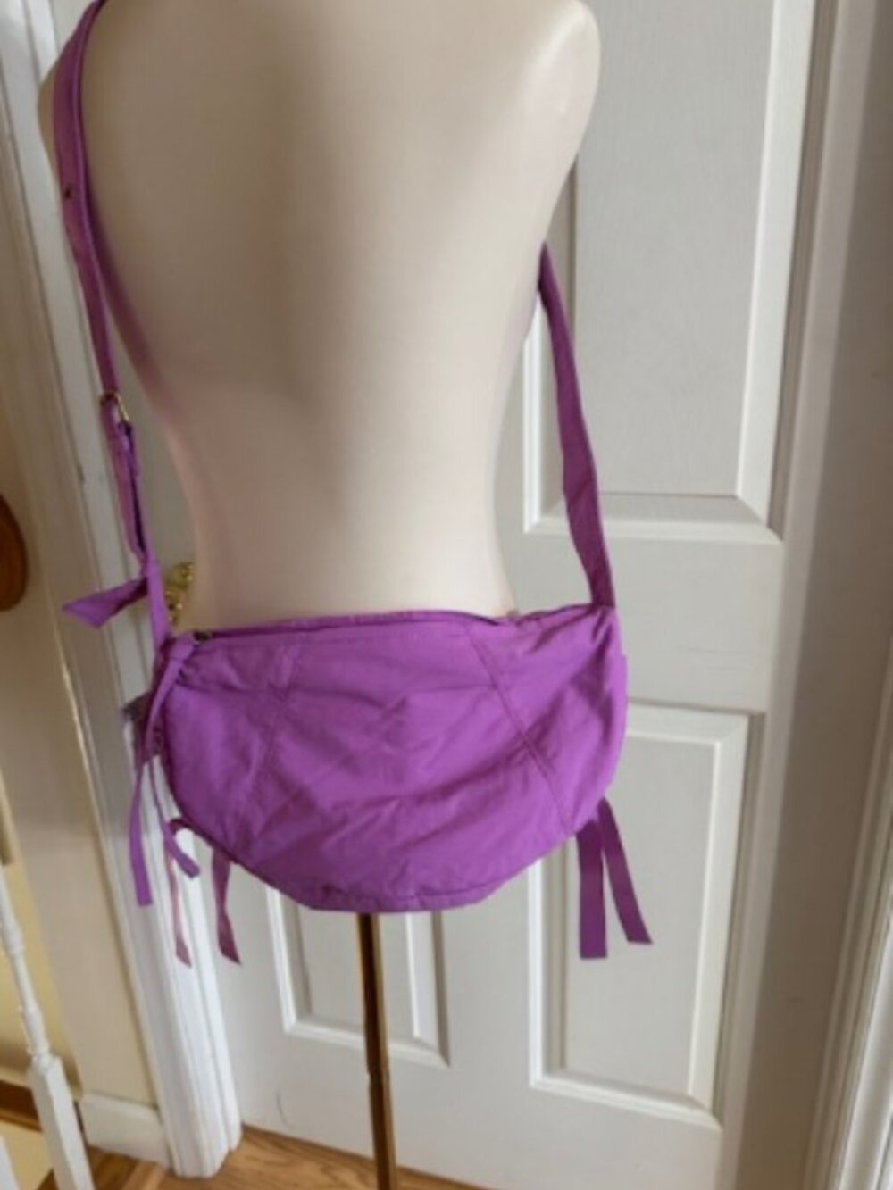 NWT American Eagle Outfitters Berry Purple Safari Mini Slouch Crossbody Bag